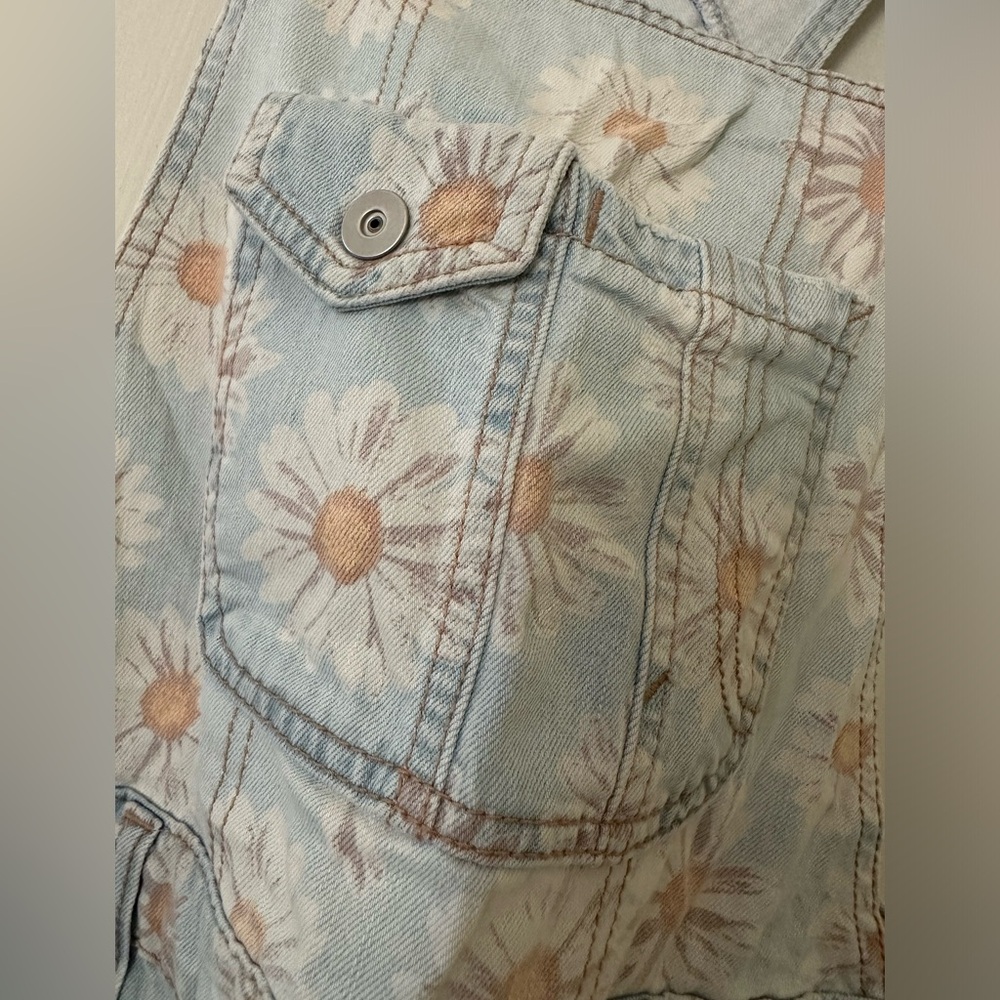 No Boundaries Light Blue Floral Denim Overalls - Picture 4 of 5